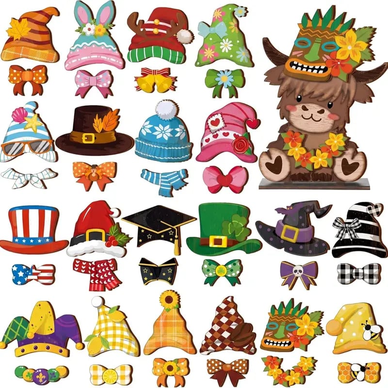 Cute Animal Wooden Sign – Interchangeable Magnetic Hats & Seasonal Decor