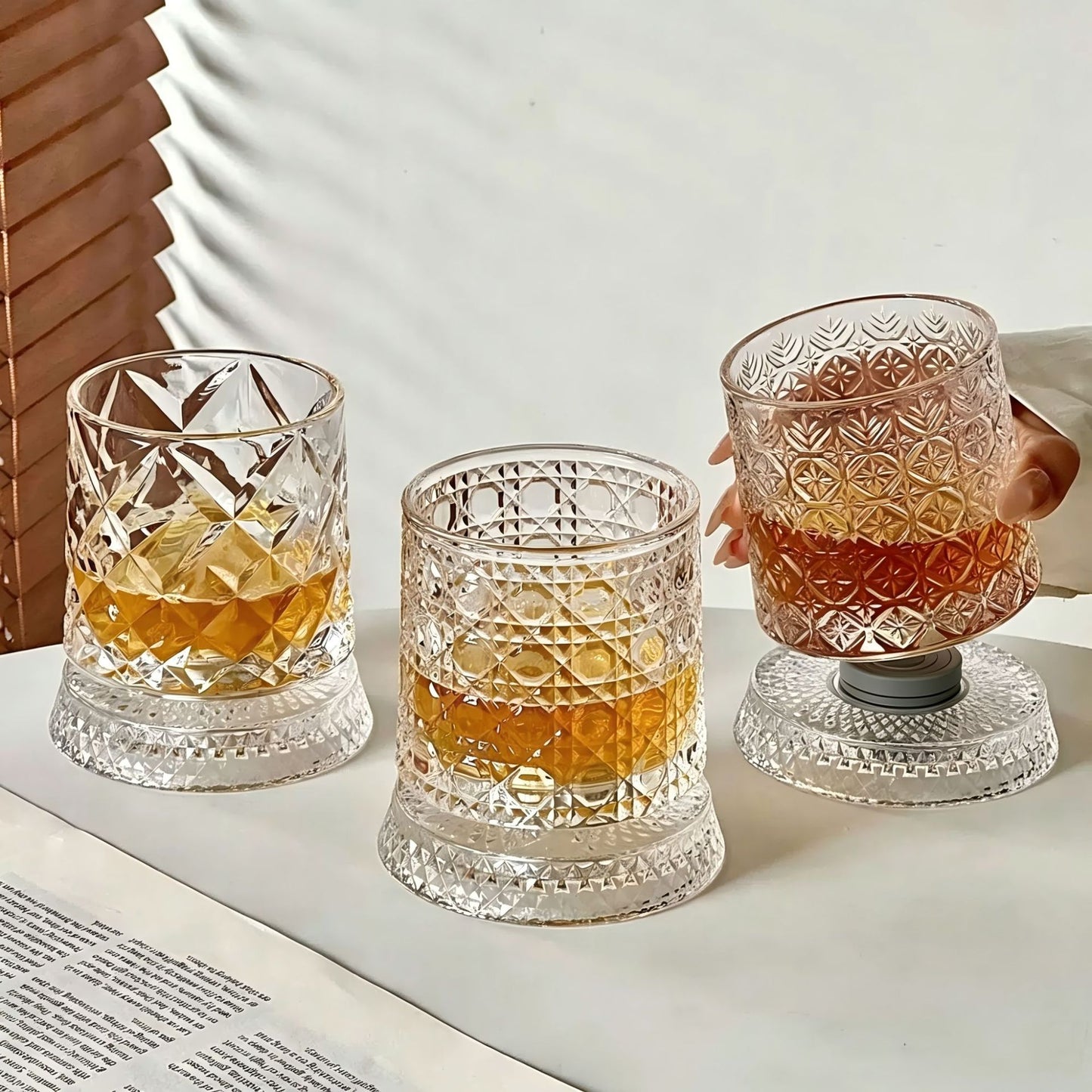 🔥2026 Hot Sell✨ The Whiskey Glass Everyone’s Obsessed With 🥃 Spins Smoothly • Glows Beautifully • Perfect Gift