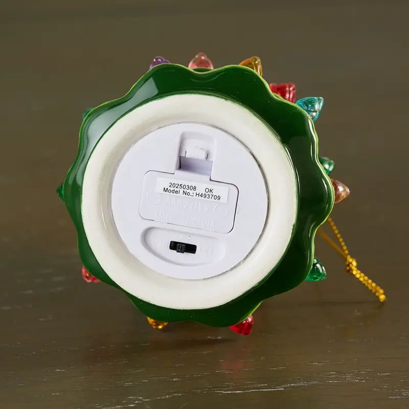 🔥 Hot Sale | Christmas Set of 4 Mini Nostalgic Tree Ornaments with Gift Bags