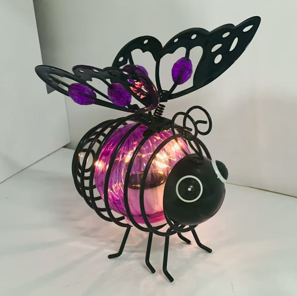 🔥 LIMITED-TIME 50% OFF! 🐝✨Hanging Solar Bee Light – Warm Amber Glow, Flicker-Free, Perfect for Garden Parties, Camping, or Kids’ Rooms – Spread Joy Day and Night 🌞🌜