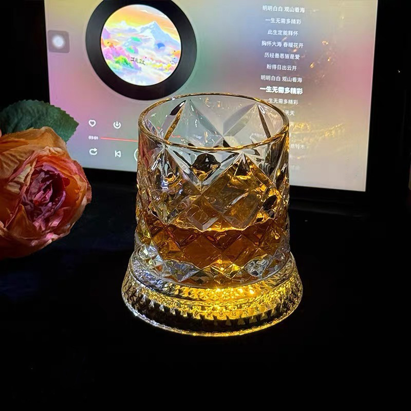 🔥2026 Hot Sell✨ The Whiskey Glass Everyone’s Obsessed With 🥃 Spins Smoothly • Glows Beautifully • Perfect Gift